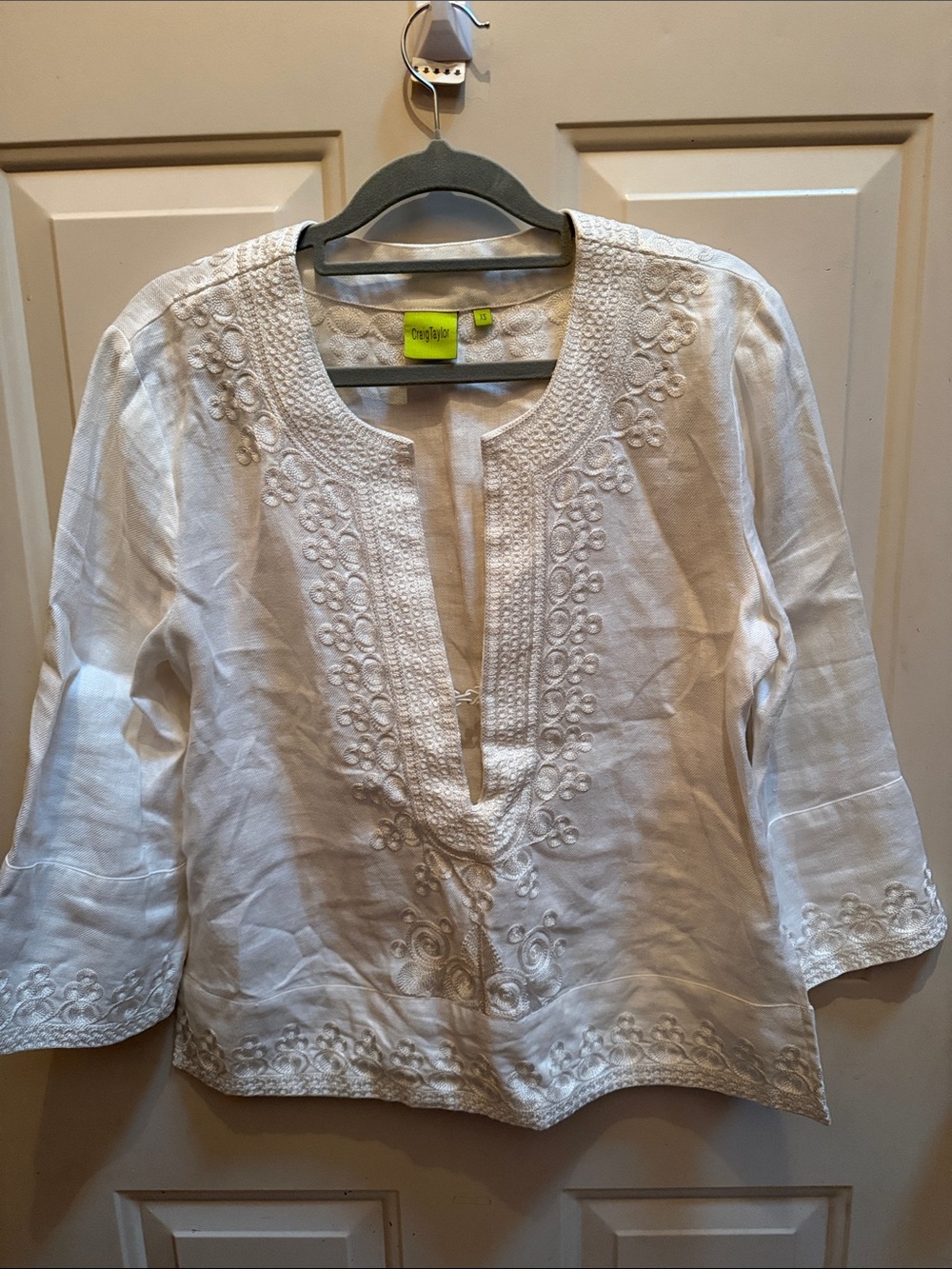 Craig Taylor White Embroidered Linen Tunic Top